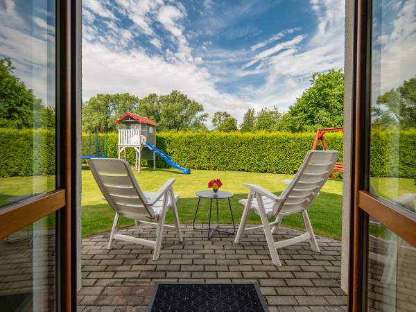 Taras przy aneksie jadalnym