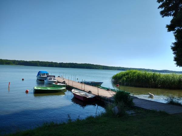 Dom nad jeziorem Pile