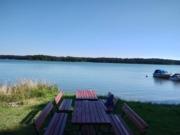 Dom nad jeziorem Pile