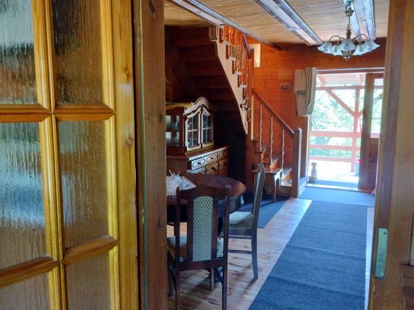 Dom nad jeziorem Pile