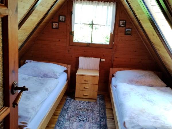 Dom nad jeziorem Pile