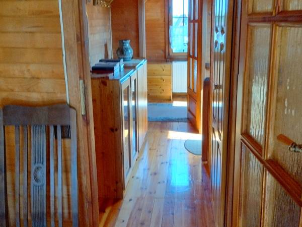 Dom nad jeziorem Pile