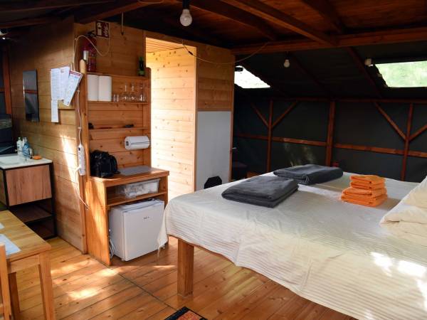 glamping 4-os. (luksusowy namiot) z sauną i kominkiem