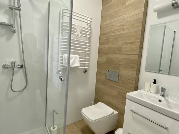 1. apartament 3 osobowy, 1 pokoje