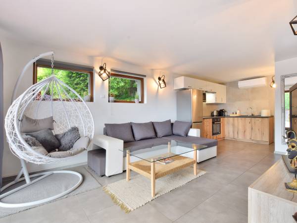 Salon z aneksem kuchennym