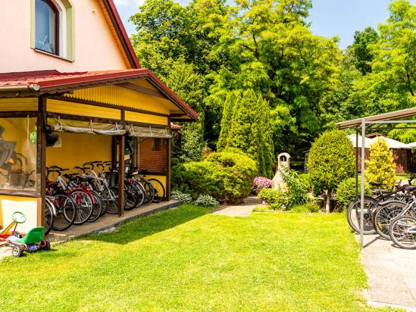 Gajówka - Całoroczne Pokoje i Apartamenty