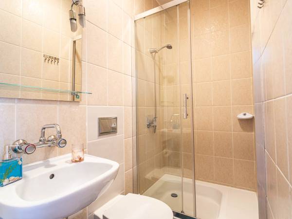 Łazienka pokój dwuosobowy