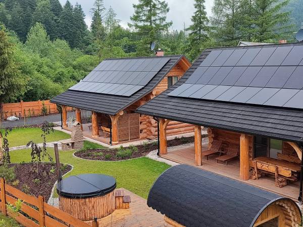 BRATNIA BYSTRE - Domy z bala z jacuzzi i sauna