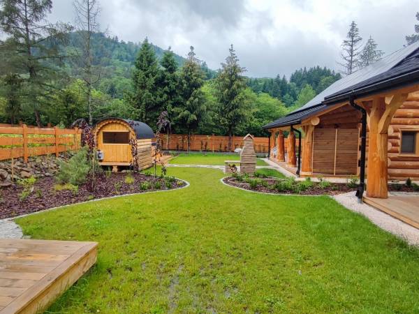 BRATNIA BYSTRE - Domy z bala z jacuzzi i sauna