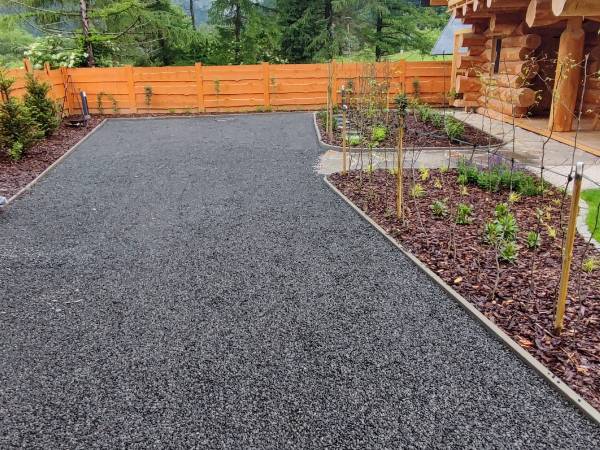 BRATNIA BYSTRE - Domy z bala z jacuzzi i sauna