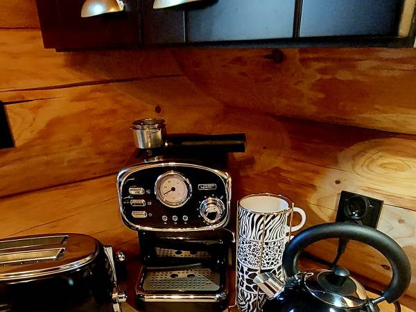 BRATNIA BYSTRE - Domy z bala z jacuzzi i sauna