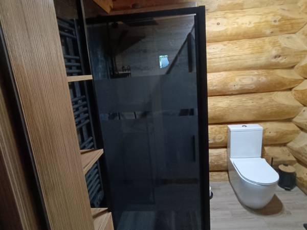 BRATNIA BYSTRE - Domy z bala z jacuzzi i sauna