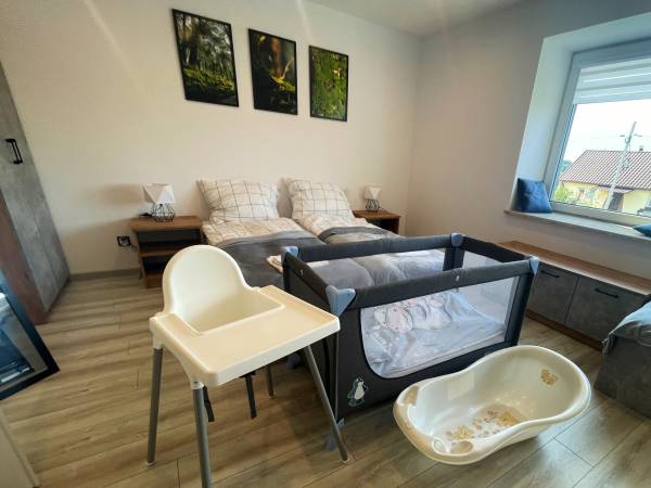 Obrocz67- Nowoczesny Dom 160m, balia, plac zabaw, altana, Roztocze