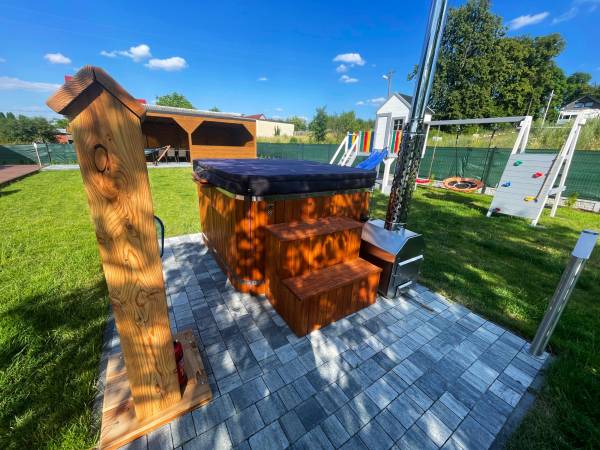 Obrocz67- Nowoczesny Dom 160m, balia, plac zabaw, altana, Roztocze