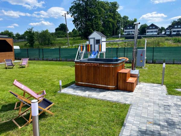 Obrocz67- Nowoczesny Dom 160m, balia, plac zabaw, altana, Roztocze