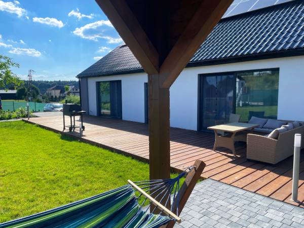 Obrocz67- Nowoczesny Dom 160m, balia, plac zabaw, altana, Roztocze