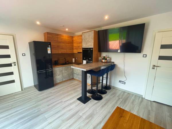 Obrocz67- Nowoczesny Dom 160m, balia, plac zabaw, altana, Roztocze