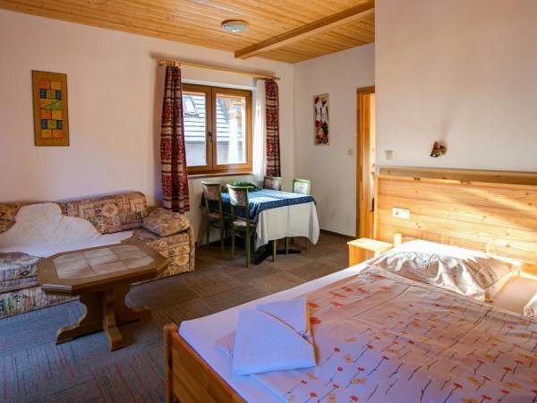 Pensjonat i apartamenty LIMBA