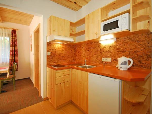 Pensjonat i apartamenty LIMBA