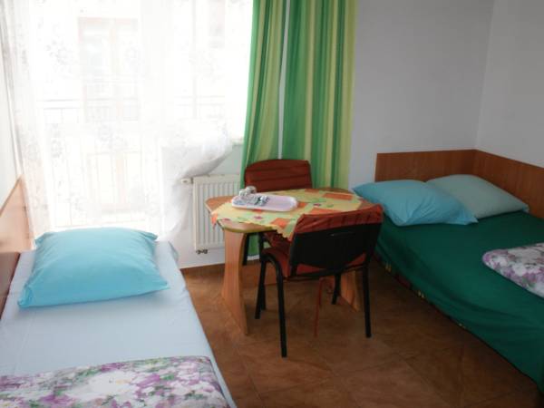 Całoroczny Dom Wczasowo - Hotelowy