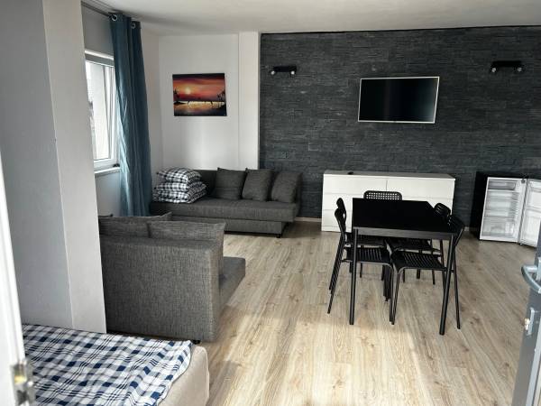 Apartament 5 osobowy na parterze