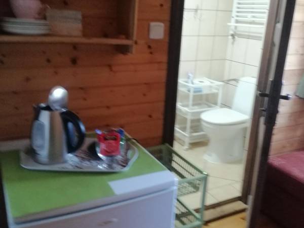 Łazienki w pokojach