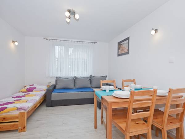 Pokój 5 osobowy typu studio