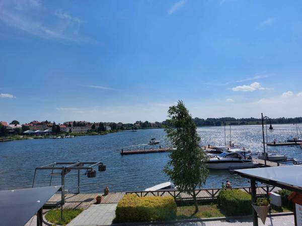 Pokoje Nad Jeziorem w Rynie