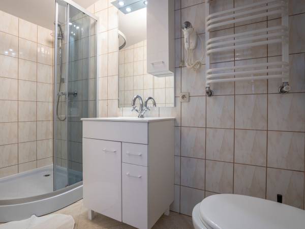 ŁAZIENKA-POKÓJ nr. 10