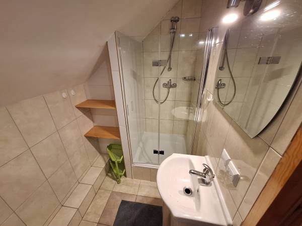 domek nr 4 ,łazienka na piętrze