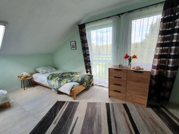 EKOTURYSTYKA NAD SZMARAGDOWĄ ZATOKĄ