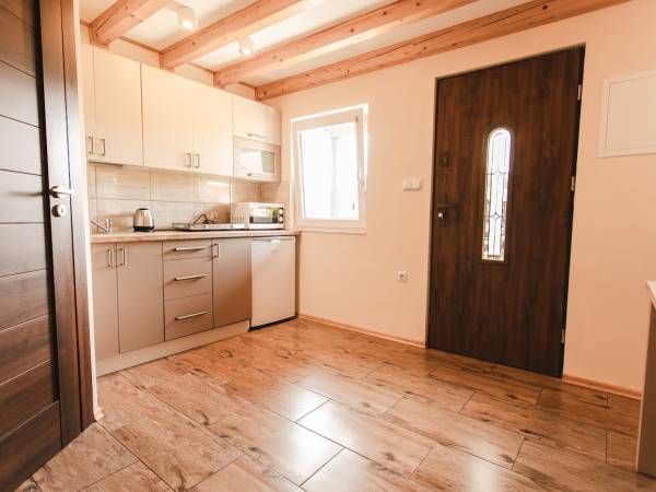 Pokoje Gościnne i Domki Boja