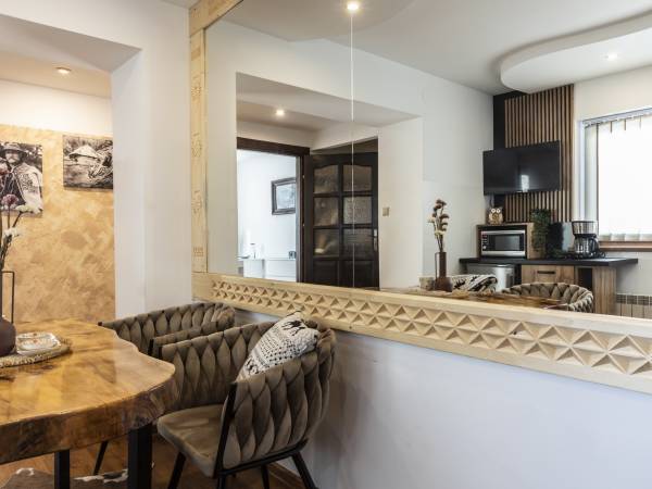 Willa Chwost Pokoje i Apartamenty