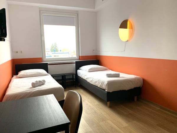 Premium Hostel & Bistro