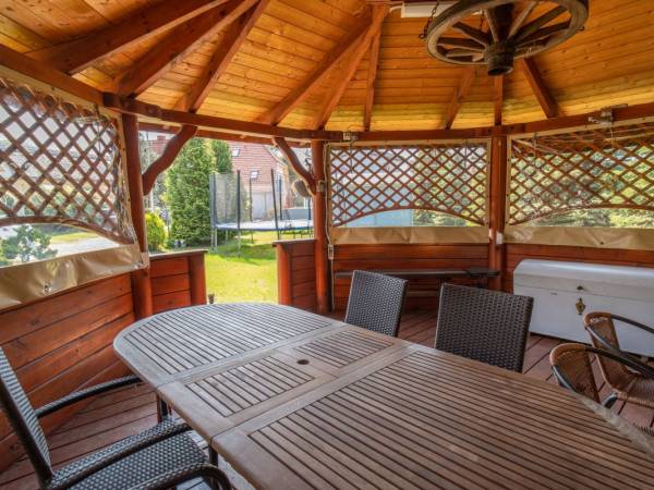 Willa Jaśmin - domki, pokoje, apartamenty