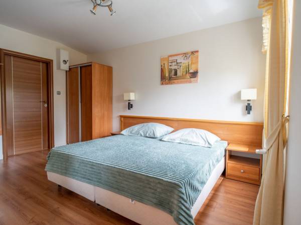 Willa Jaśmin - domki, pokoje, apartamenty