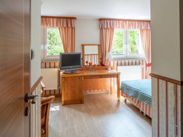 Willa Jaśmin - domki, pokoje, apartamenty