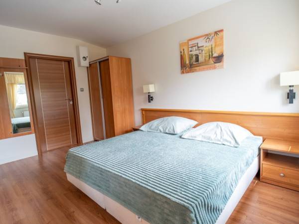 Willa Jaśmin - domki, pokoje, apartamenty