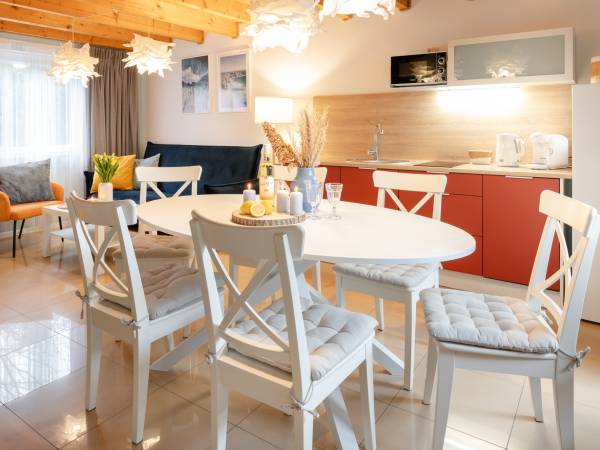 Domki Laura sauna i gorąca balia - OBIEKT CAŁOROCZNY