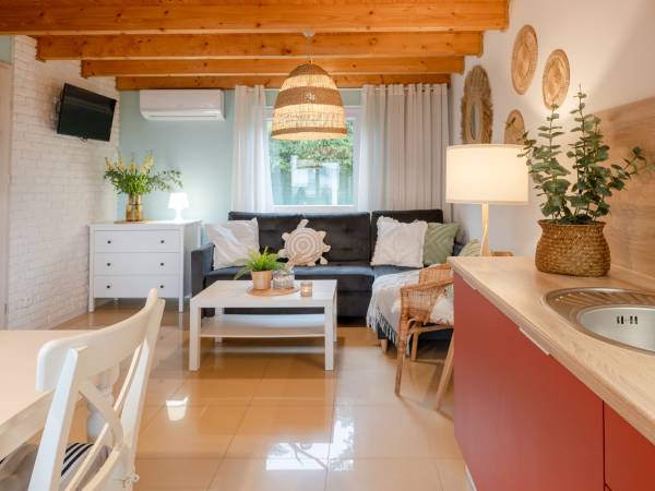 Domki Laura sauna i gorąca balia - OBIEKT CAŁOROCZNY