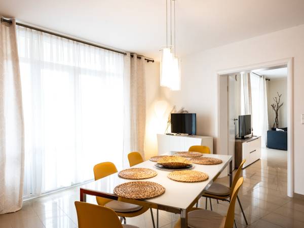 Apartament Avangard Lux - przy Promenadzie - z garażem