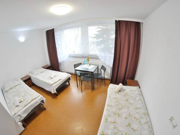 pokój 3 osobowy z łazienką