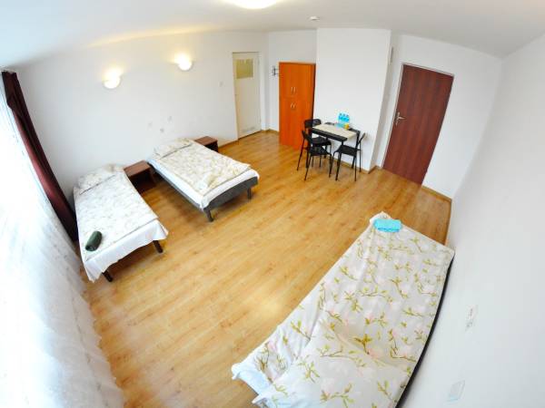 pokój 3 osobowy z łazienką