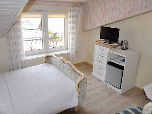 POKÓJ .2 OSOB.. NR.12 z Aneksem Kuch. oraz dostępem do kompletnie wyposażonej Kuchni