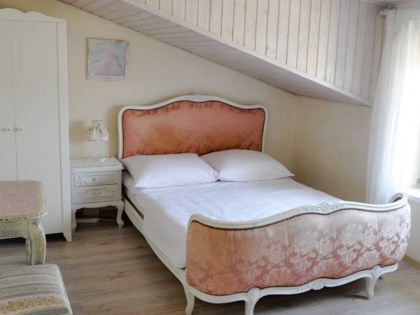 POKÓJ 2 OSOB.. NR.13 z Aneksem Kuch. oraz dostępem do kompletnie wyposażonej Kuchni.