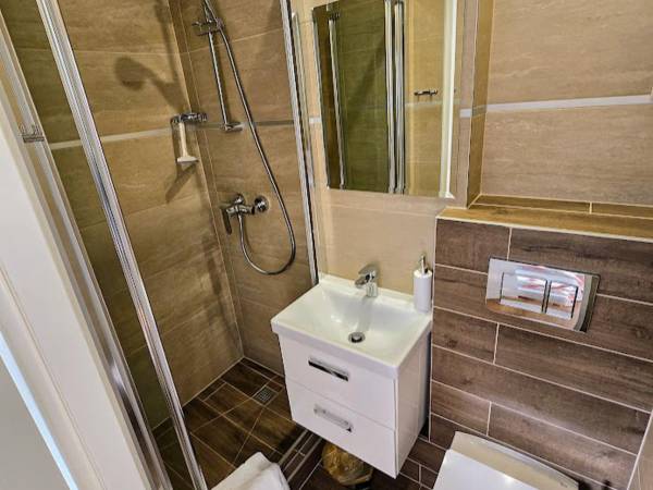 Łazienka w pokoju 2 osobowym 