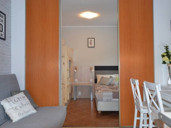 Studio 4 os z własnym ogródkiem