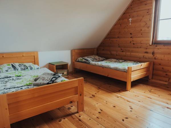 Sypialnia z łóżkami pojedynczymi