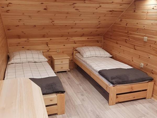 Sypialnia Nr 1 - 4 osobowa na piętrze.