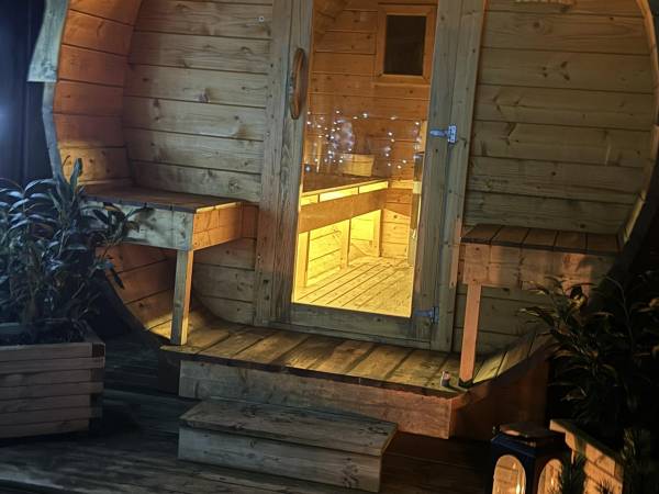 Domki Laura sauna i gorąca balia - OBIEKT CAŁOROCZNY